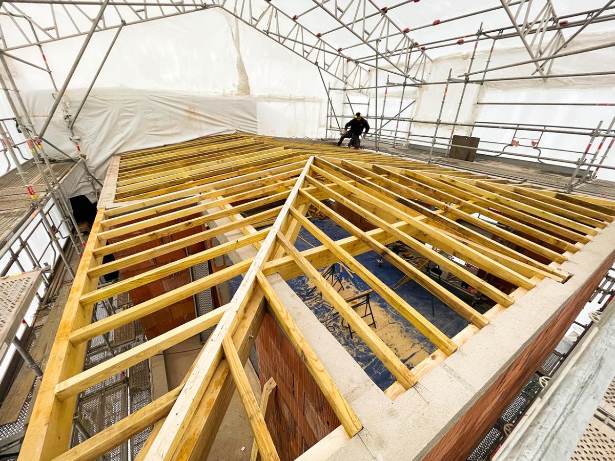 Construction de la charpente à Issy-les-Moulineaux (92)