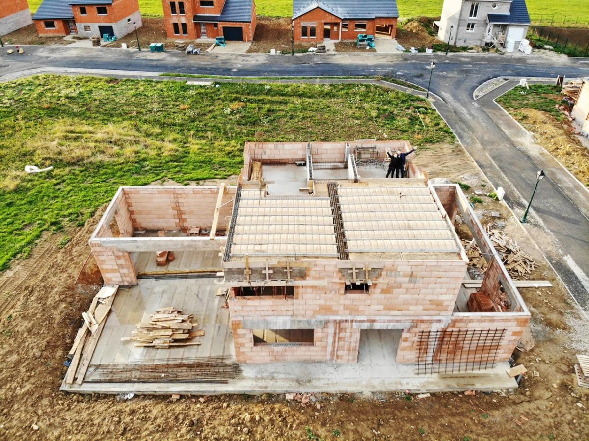 Construction des planchers d'une maison à Roussy-le-Village (57)